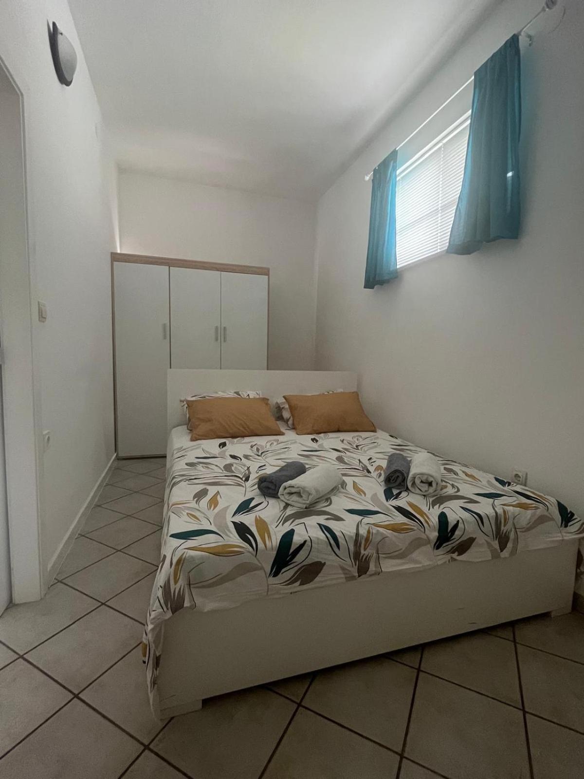 Villa Ante Apartments 布拉采 客房 照片